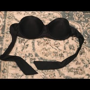 ⭐️ 2/$10 DONATING MONDAY Black push up bikini top